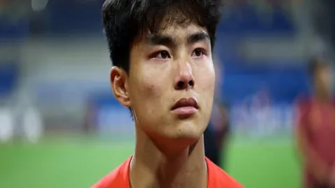 乌克兰总统泽林斯基训练后肌肉不适，周一将进行体检